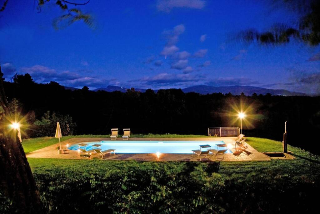 Villa Liz Tuscany, Private Pool, Hot Tub, Property Fenced, Pets Allowed Poppi Exterior photo