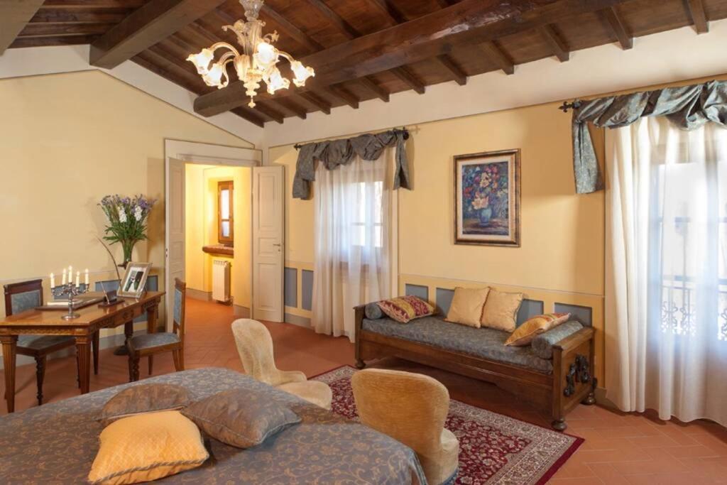 Villa Liz Tuscany, Private Pool, Hot Tub, Property Fenced, Pets Allowed Poppi Exterior photo